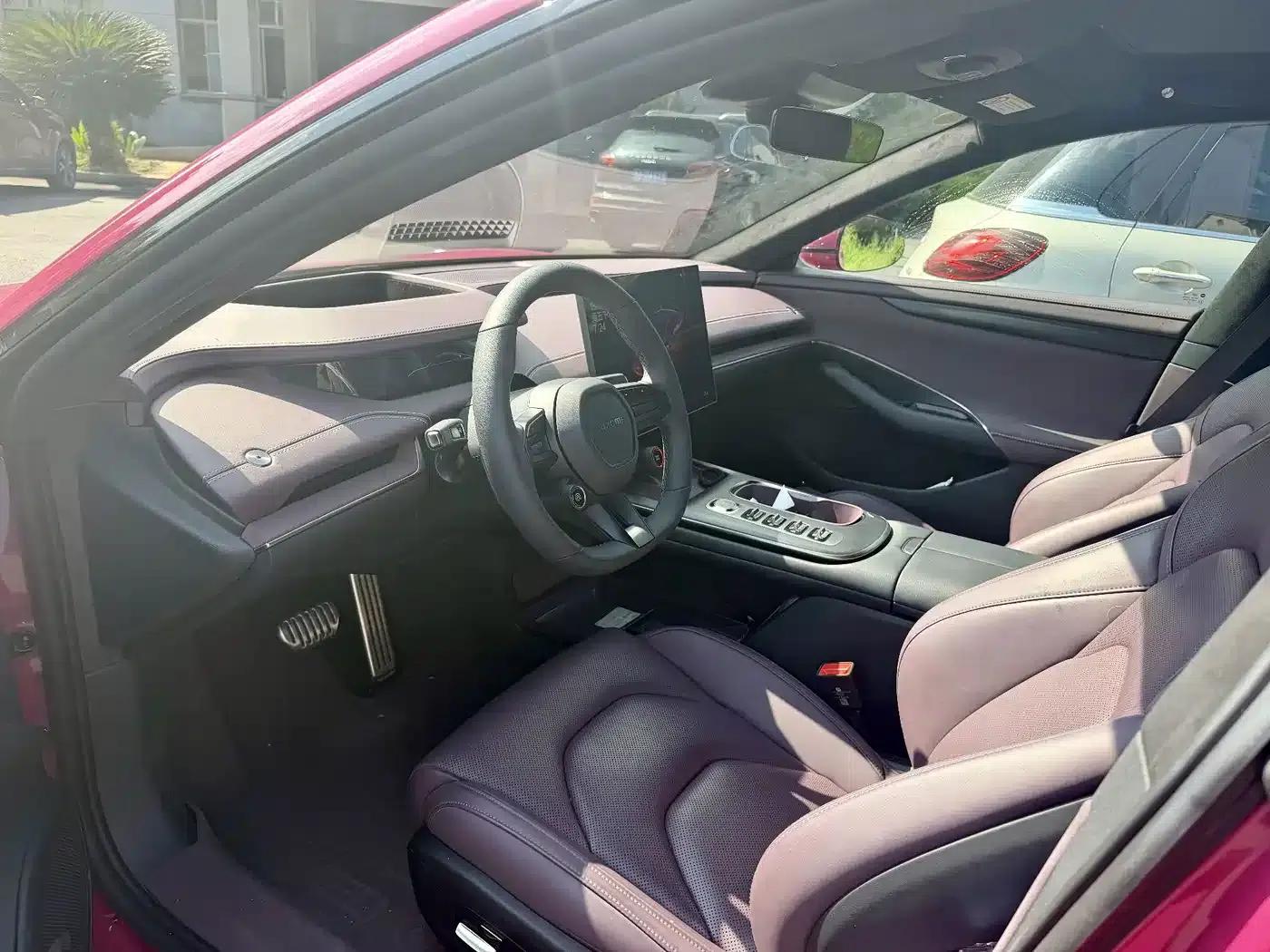 Xiaomi SU7 2024 All-Wheel Drive Long Range High-End Intelligent Driving Max Edition — миниатюра 4