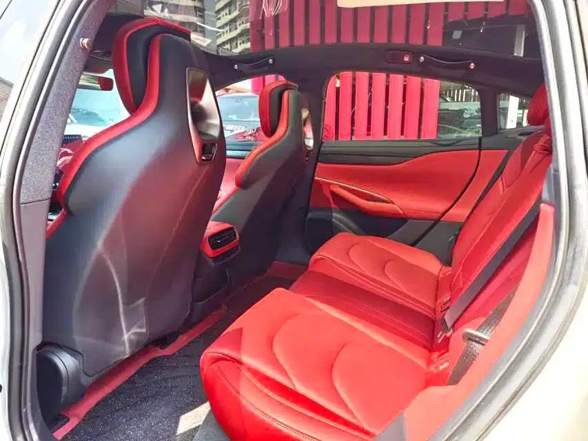 Xiaomi SU7 2024 Rear-Wheel Drive Long-Range Smart Driving Edition — миниатюра 6