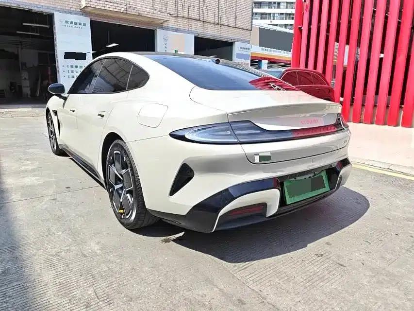 Xiaomi SU7 2024 Rear-Wheel Drive Long-Range Smart Driving Edition — миниатюра 7