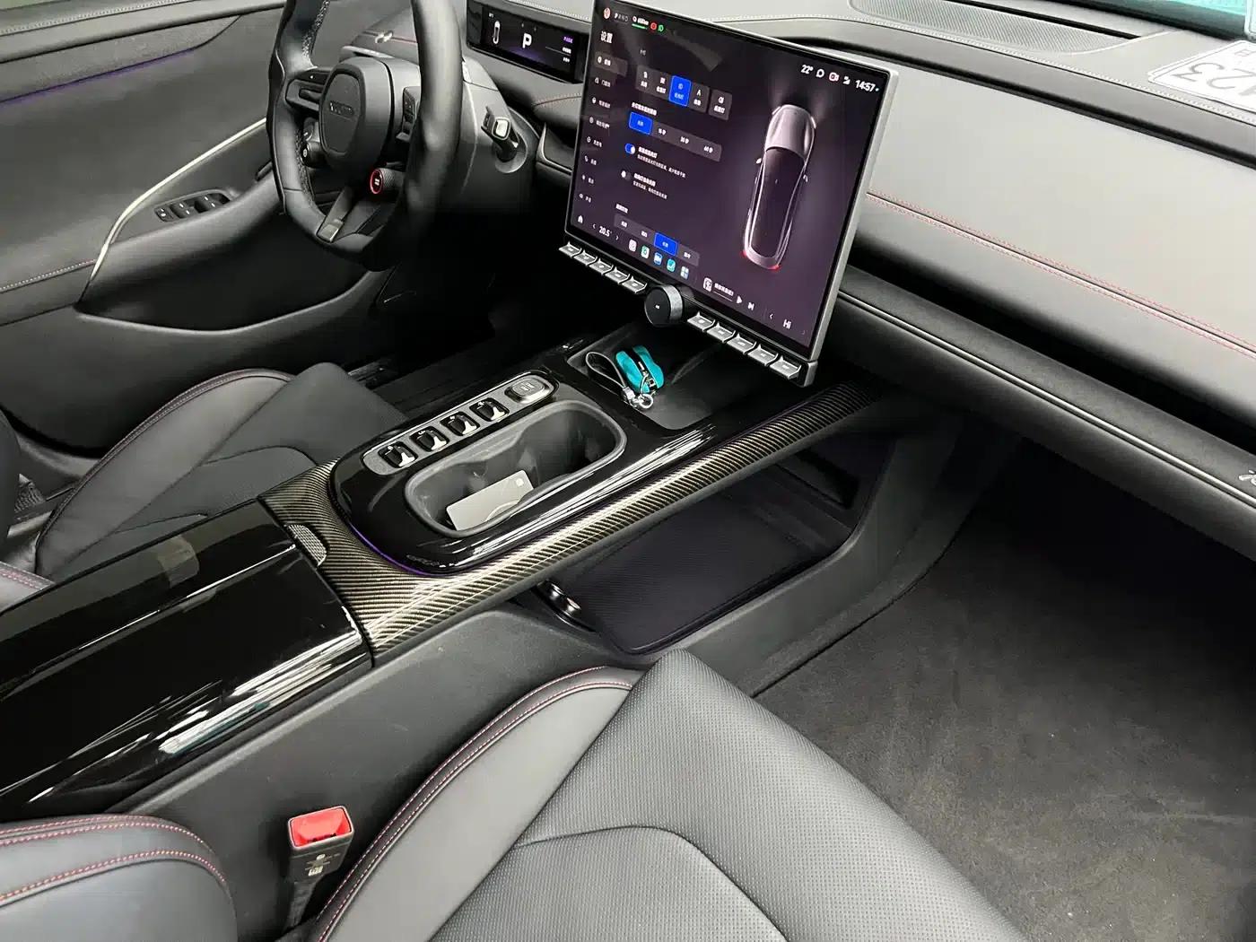 Xiaomi SU7 2024 Rear-Wheel Drive Long Range Advanced Intelligent Driving Pro Edition — миниатюра 6