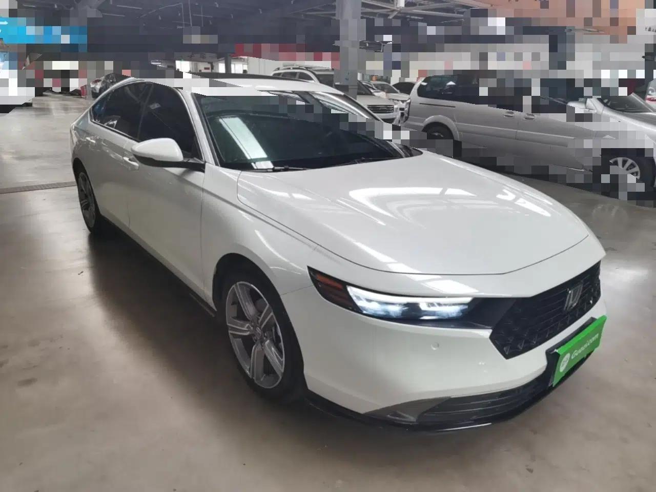 Honda Accord 2023 260TURBO Excellence Edition — миниатюра 3