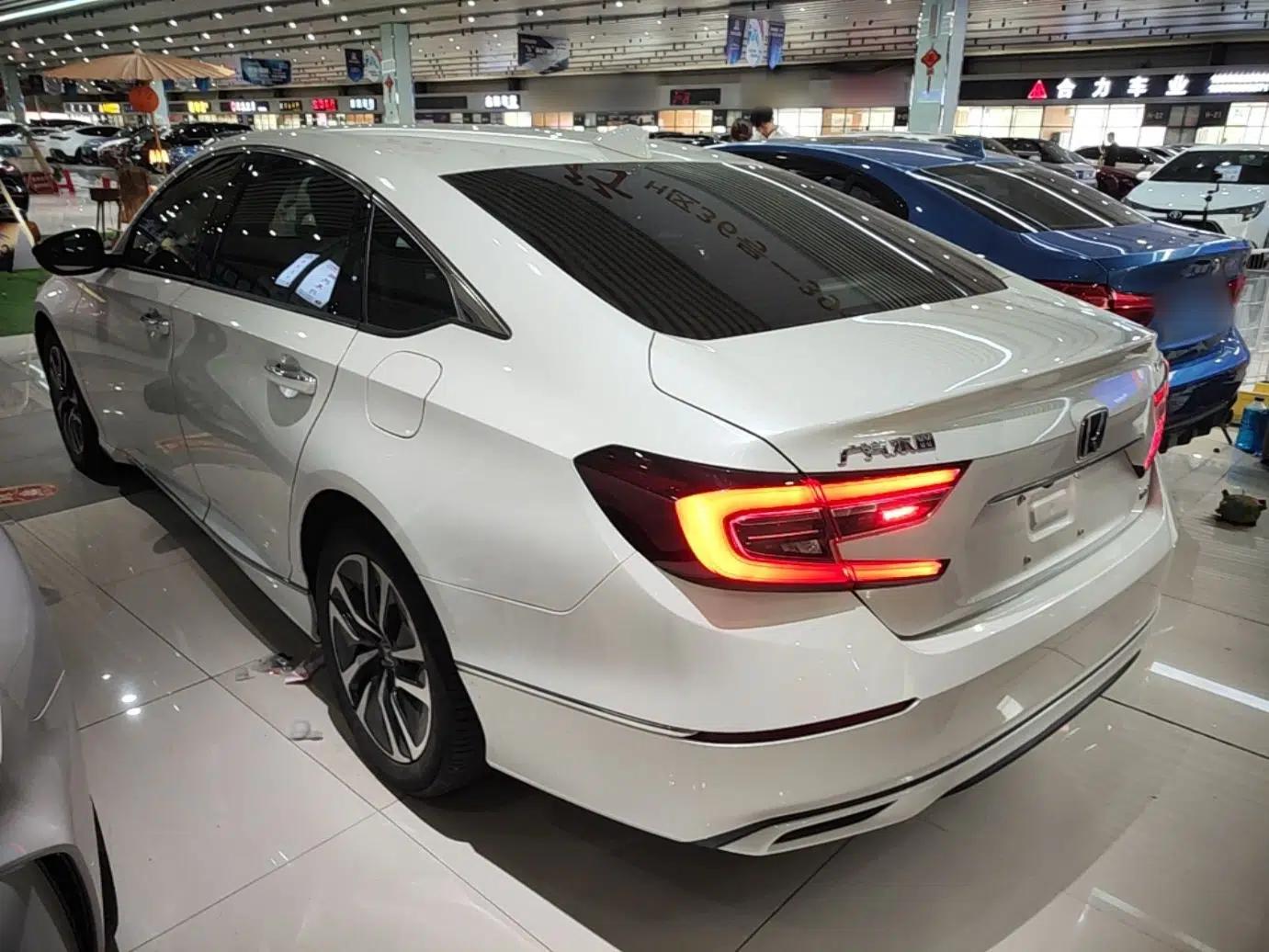 Honda Accord 2022 Xing·Hybrid 2.0L Xingling Version — миниатюра 4