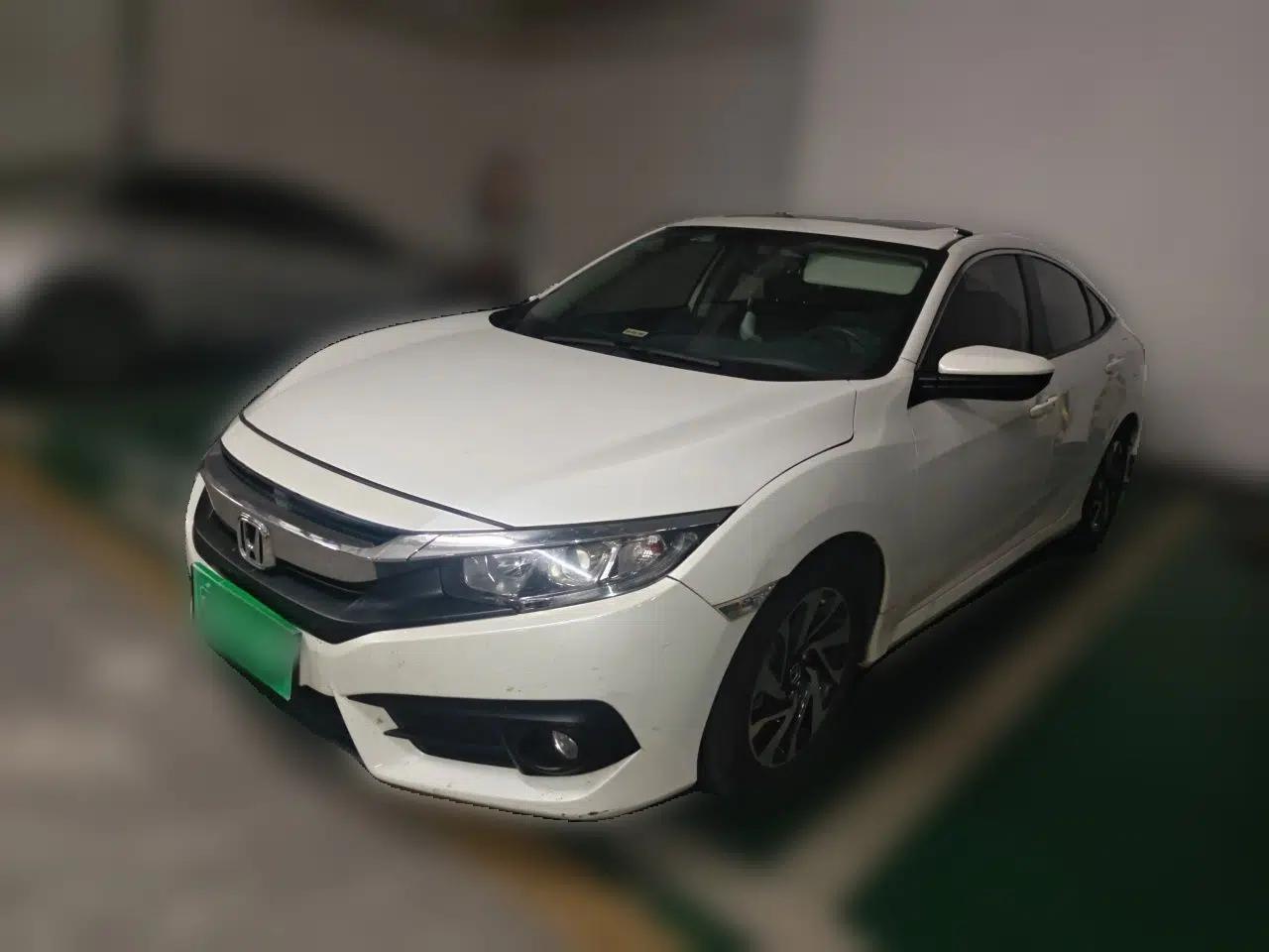Honda Civic 2016 220TURBO CVT Luxury Edition — миниатюра 1