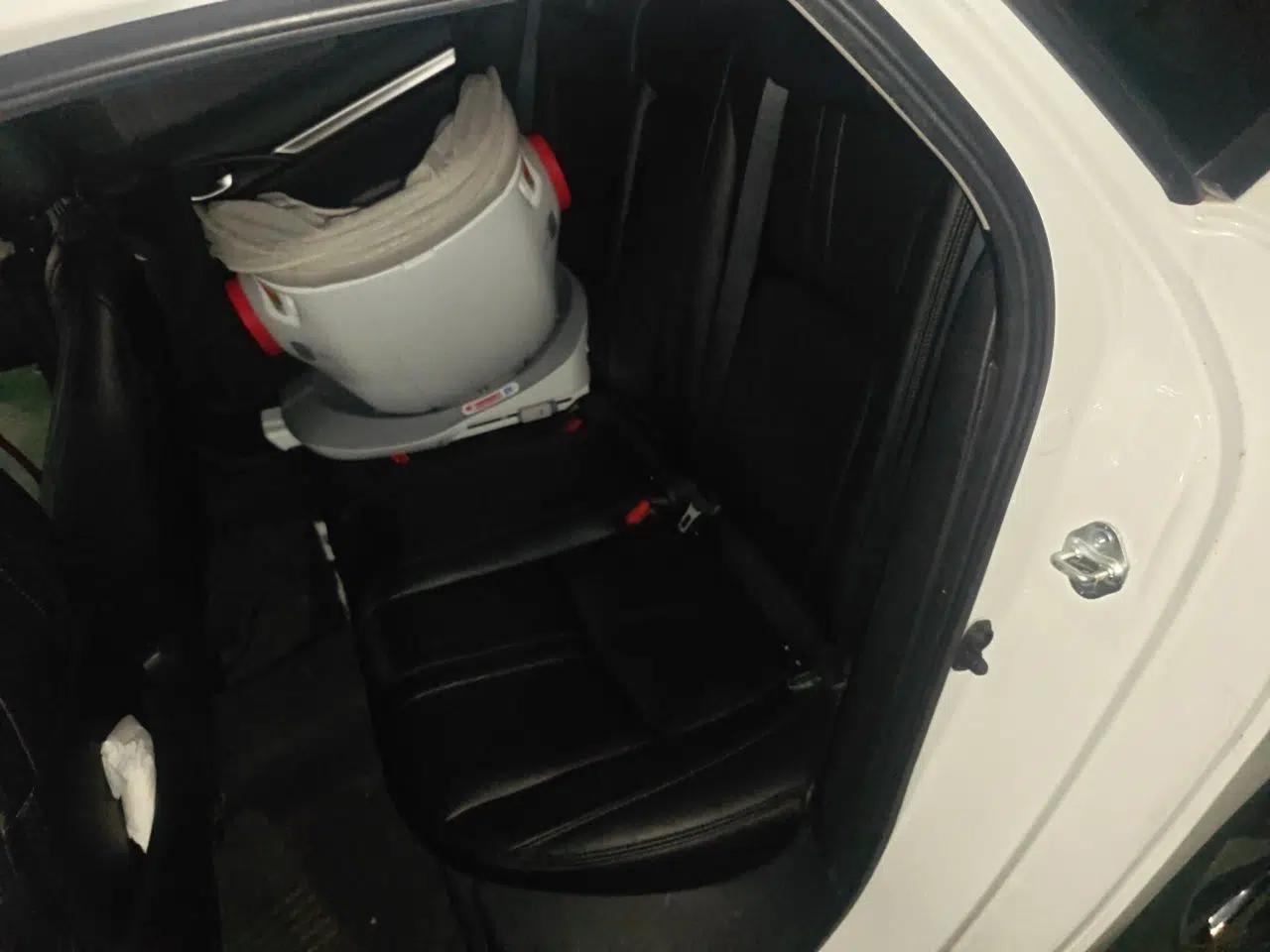 Honda Civic 2016 220TURBO CVT Luxury Edition — миниатюра 17
