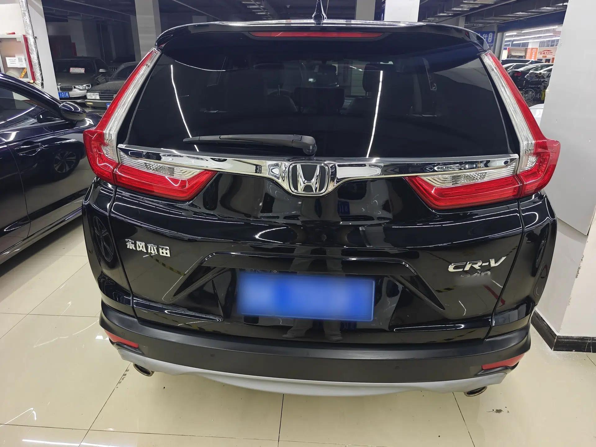 Honda CR-V 2017 240TURBO CVT Front-Wheel Drive Fashion Edition — миниатюра 3