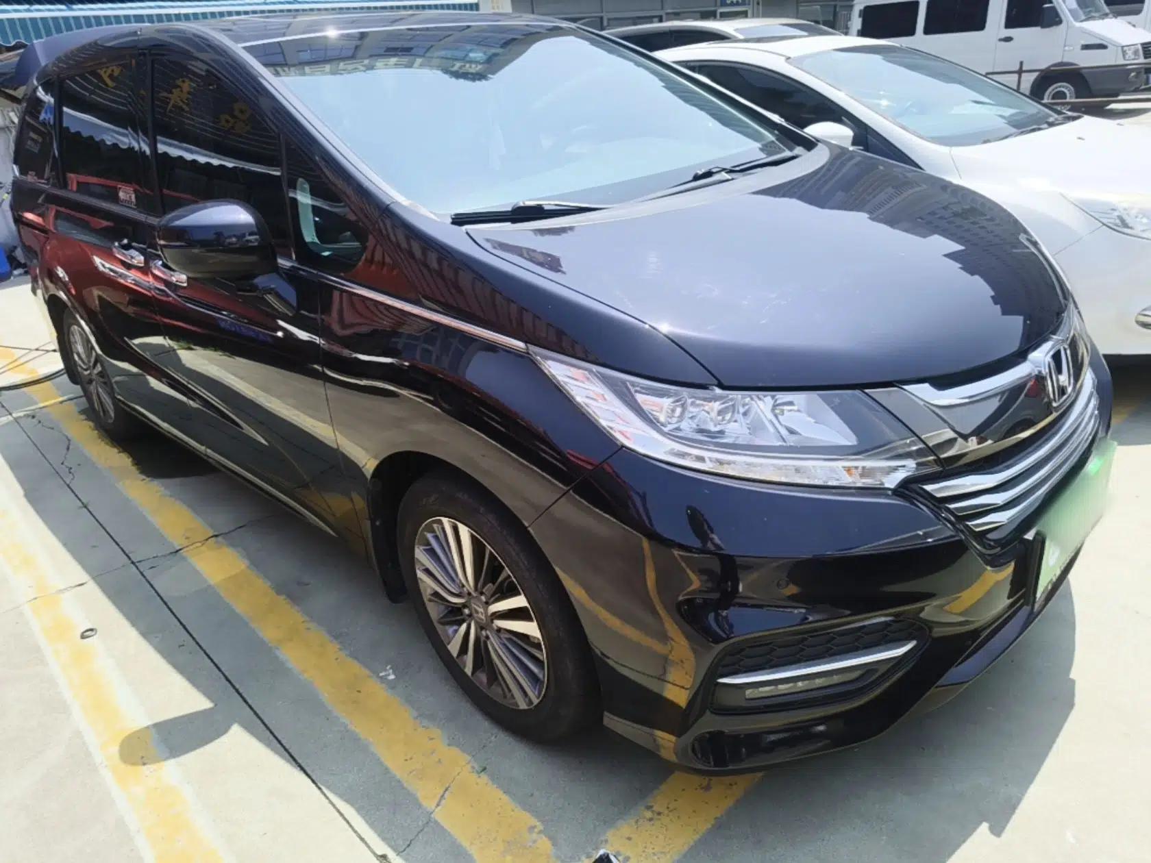 Honda Odyssey 2018 2.4L Smart Edition — миниатюра 3
