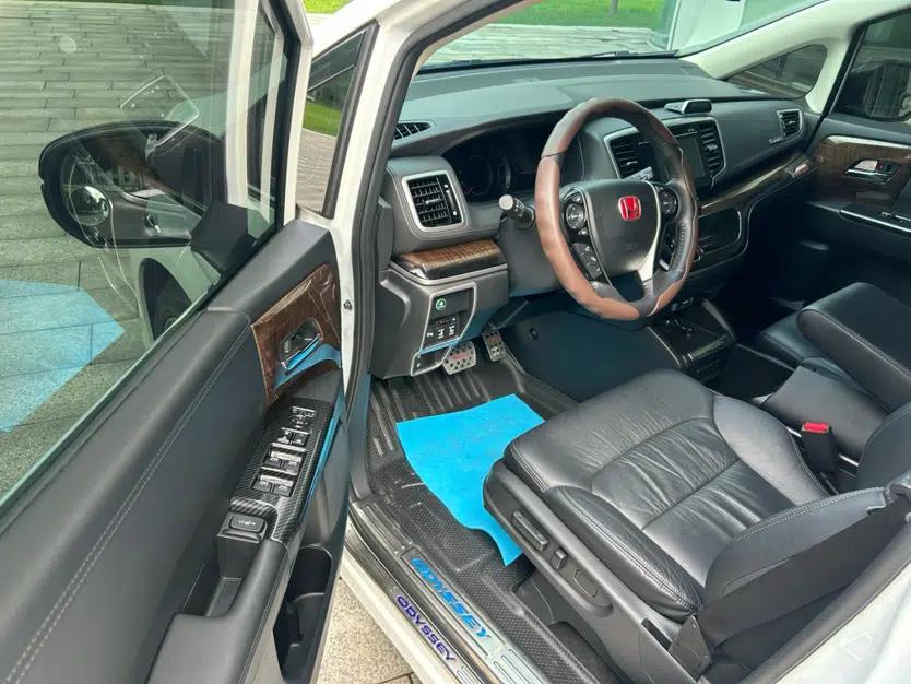 Honda Odyssey 2017 2.4L Smart Edition — миниатюра 13