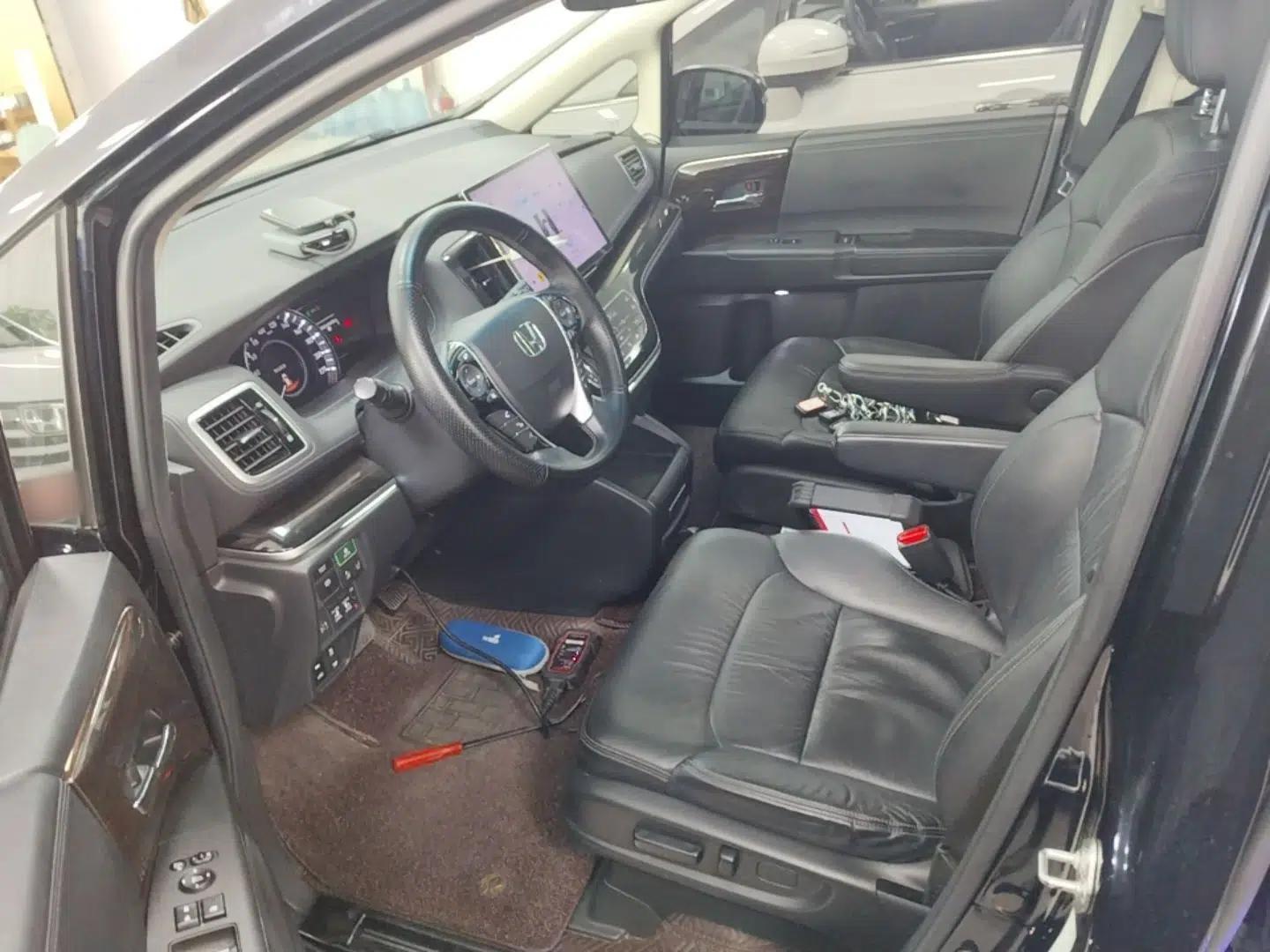 Honda Odyssey 2021 2.0L Rui·Smart Edition — миниатюра 17