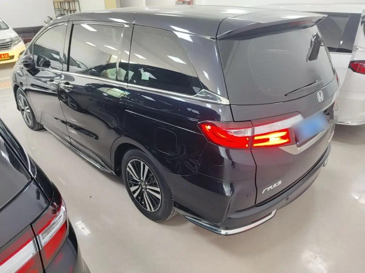 Honda Odyssey 2021 2.0L Rui·Smart Edition — миниатюра 4