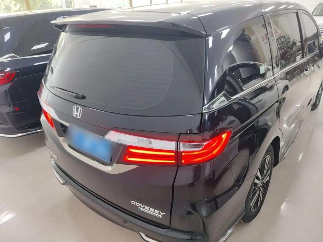 Honda Odyssey 2021 2.0L Rui·Smart Edition — миниатюра 5