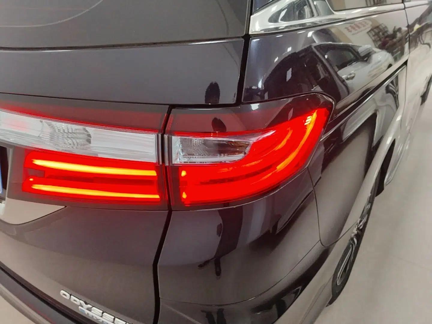 Honda Odyssey 2021 2.0L Rui·Smart Edition — миниатюра 9