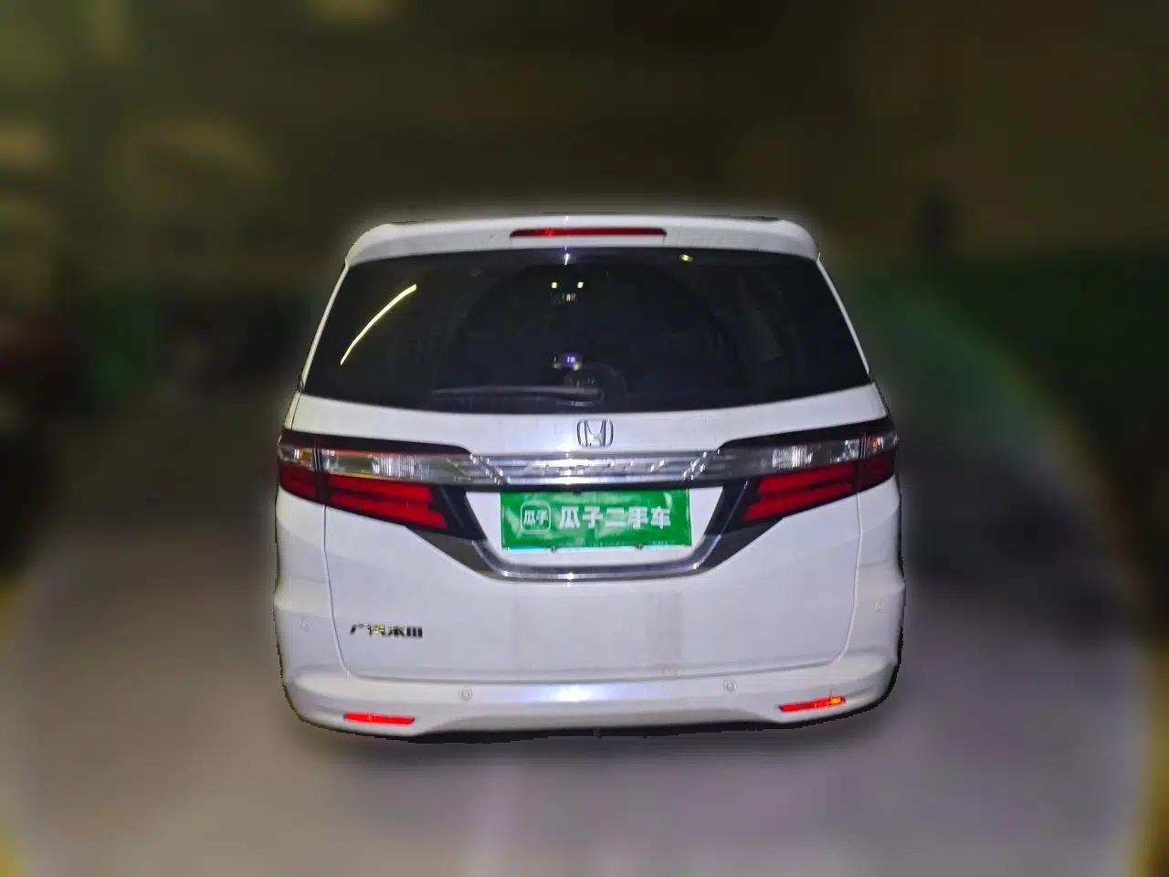 Honda Odyssey 2015 Updated Version 2.4L Smart Edition — миниатюра 5