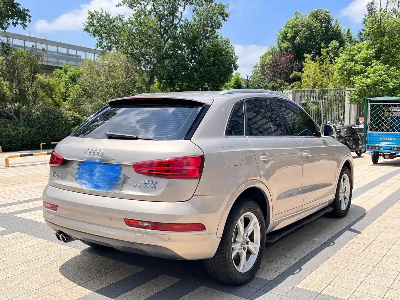 Audi Q3 2018 30th Anniversary Edition 30 TFSI Fashion Model — миниатюра 15