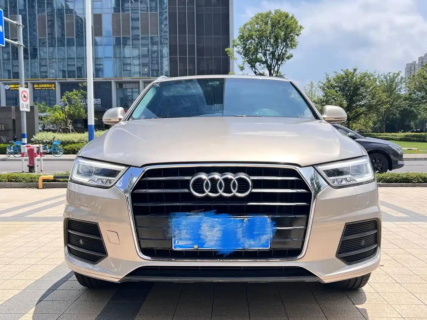 Audi Q3 2018 30th Anniversary Edition 30 TFSI Fashion Model — миниатюра 3