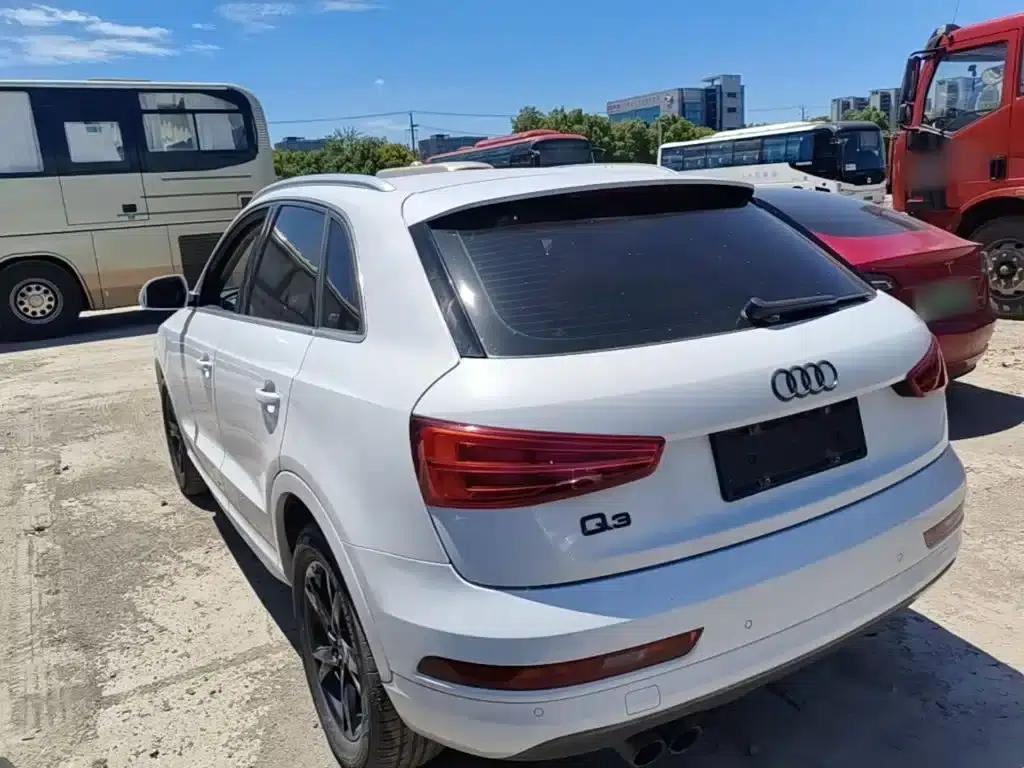 Audi Q3 2018 30th Anniversary Edition 30 TFSI Fashion Model — миниатюра 5