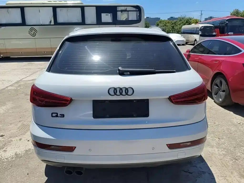 Audi Q3 2018 30th Anniversary Edition 30 TFSI Fashion Model — миниатюра 6