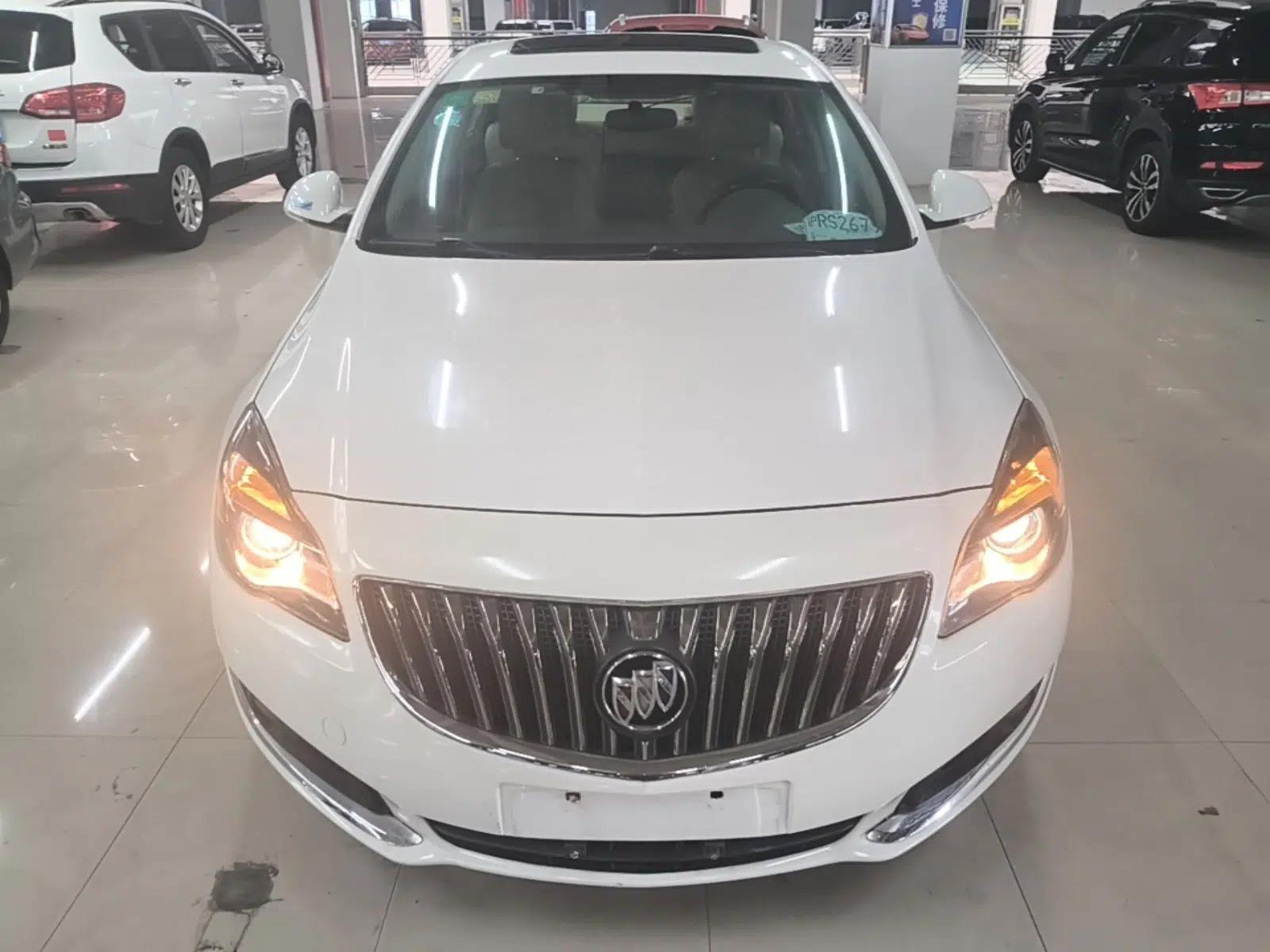 Buick Regal 2015 2.0L Leading Fashion Edition — миниатюра 2