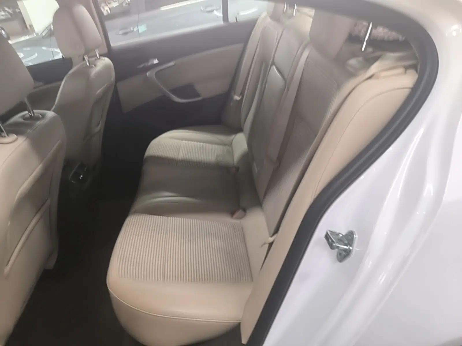Buick Regal 2015 2.0L Leading Fashion Edition — миниатюра 20