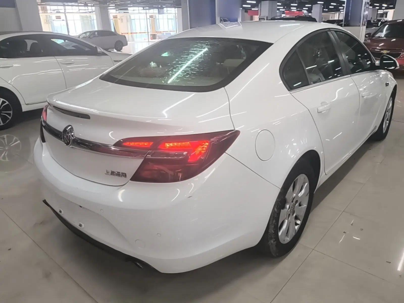 Buick Regal 2015 2.0L Leading Fashion Edition — миниатюра 4