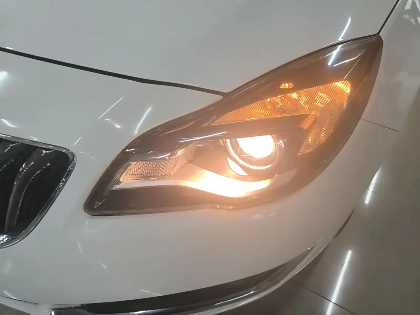 Buick Regal 2015 2.0L Leading Fashion Edition — миниатюра 6