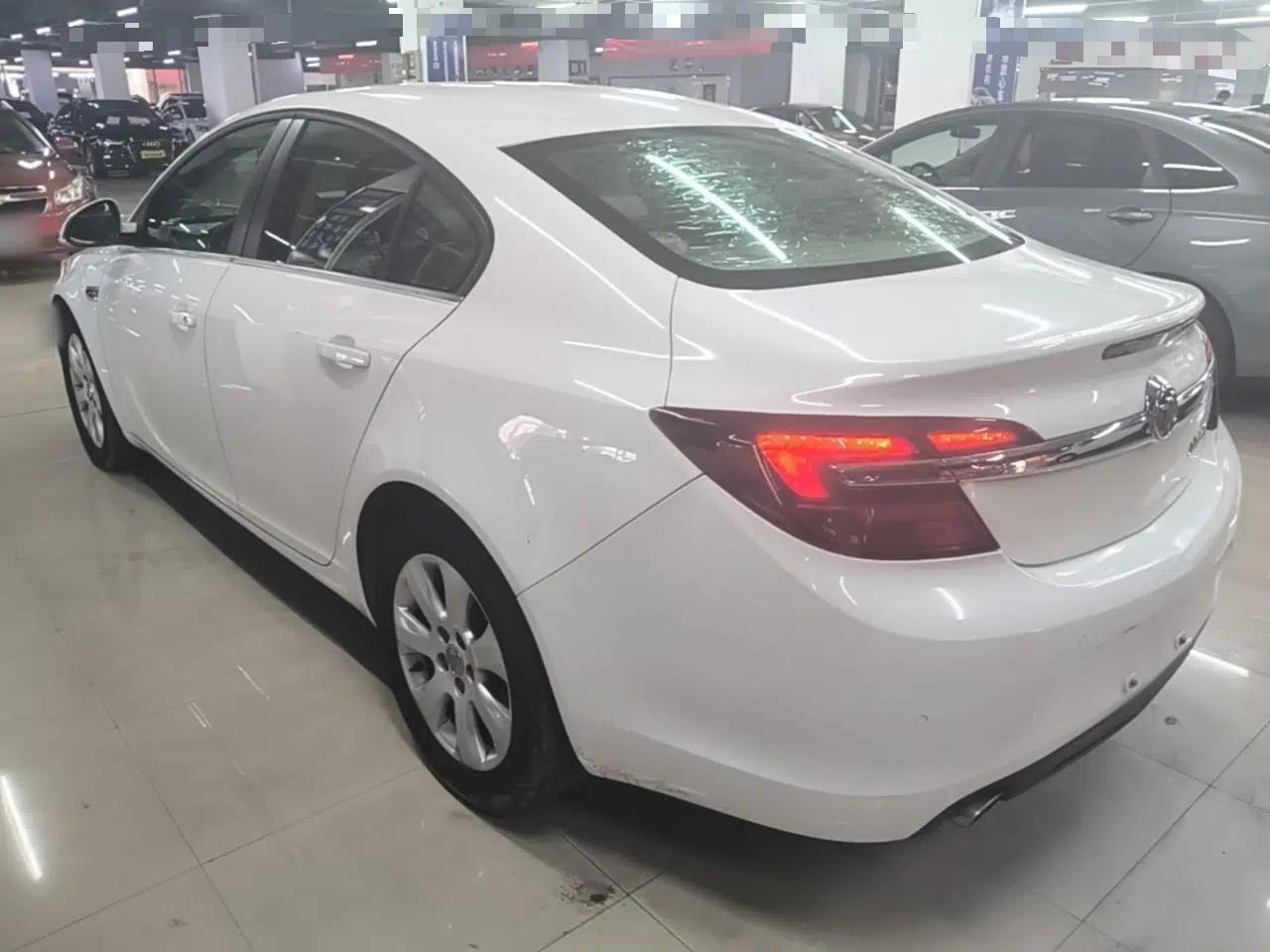 Buick Regal 2015 2.0L Leading Fashion Edition — миниатюра 8