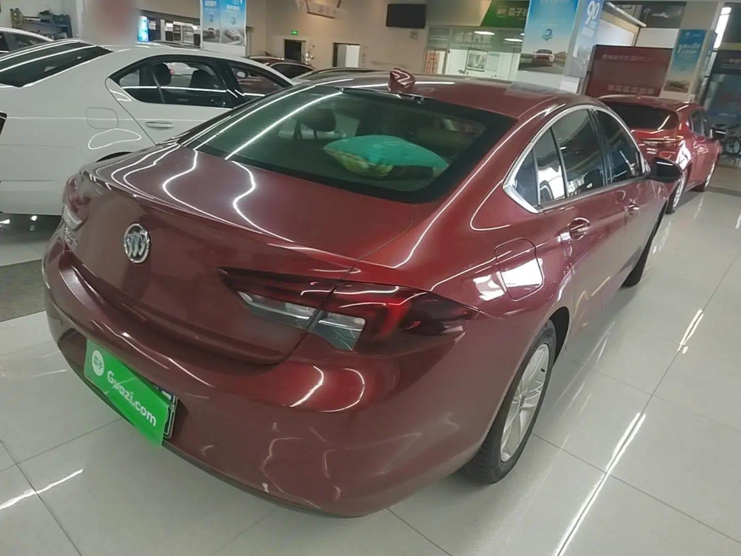 Buick Regal 2017 20T Elite Edition — миниатюра 6
