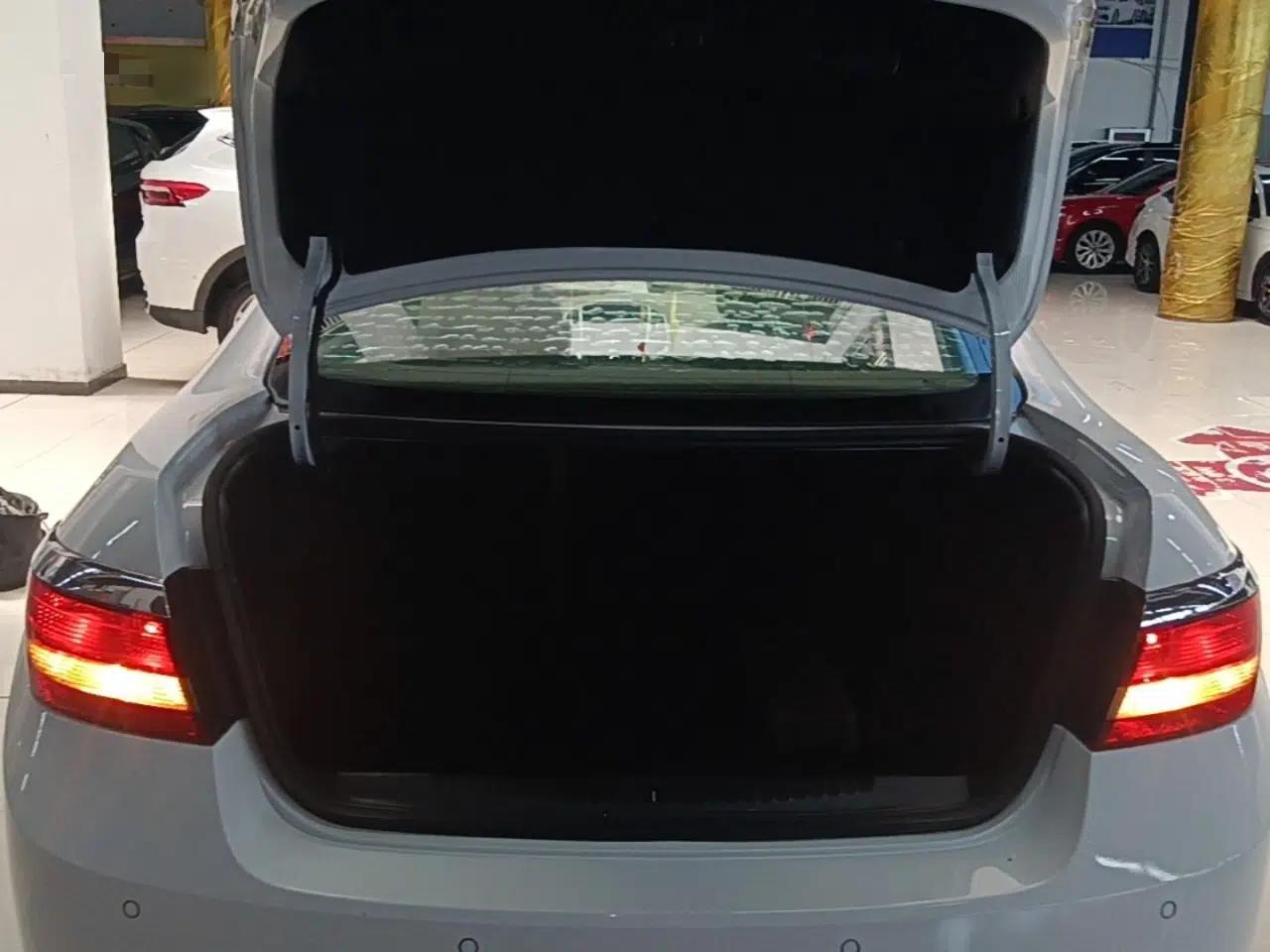 Buick GT 2013 GT 1.6L Manual Entry-Level Model — миниатюра 22