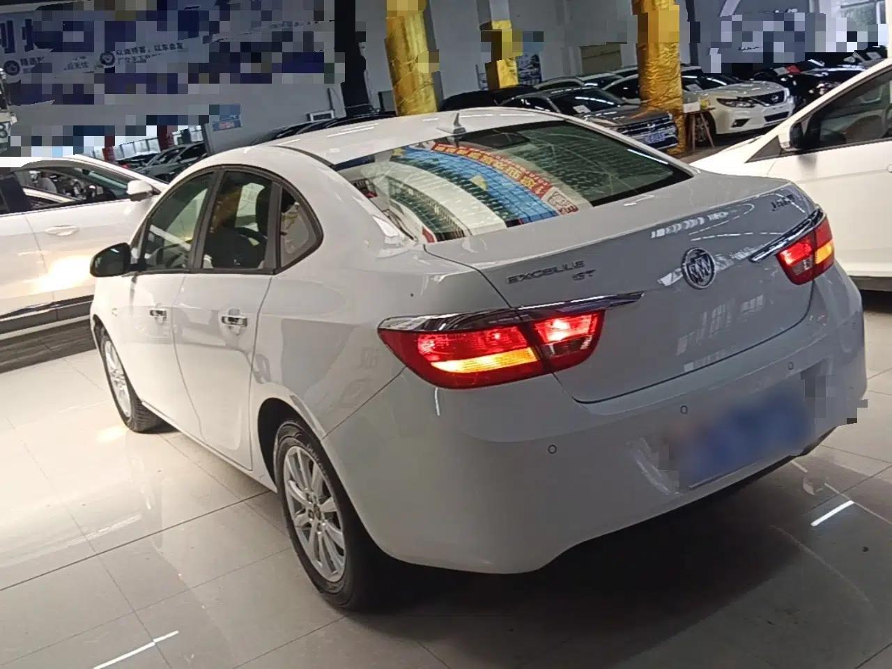 Buick GT 2013 GT 1.6L Manual Entry-Level Model — миниатюра 4
