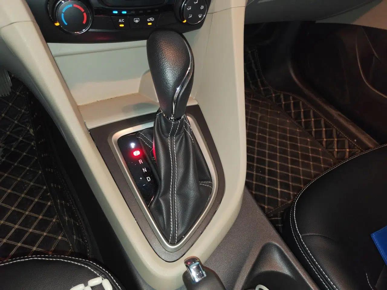 Buick GT 2015 15N Automatic Entry-Level Trim — миниатюра 14