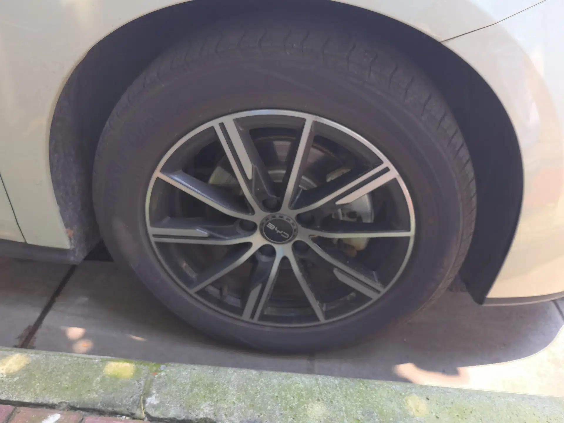 BYD Seal 06 New Energy 2024 DM-i 120KM Prestige Model — миниатюра 5