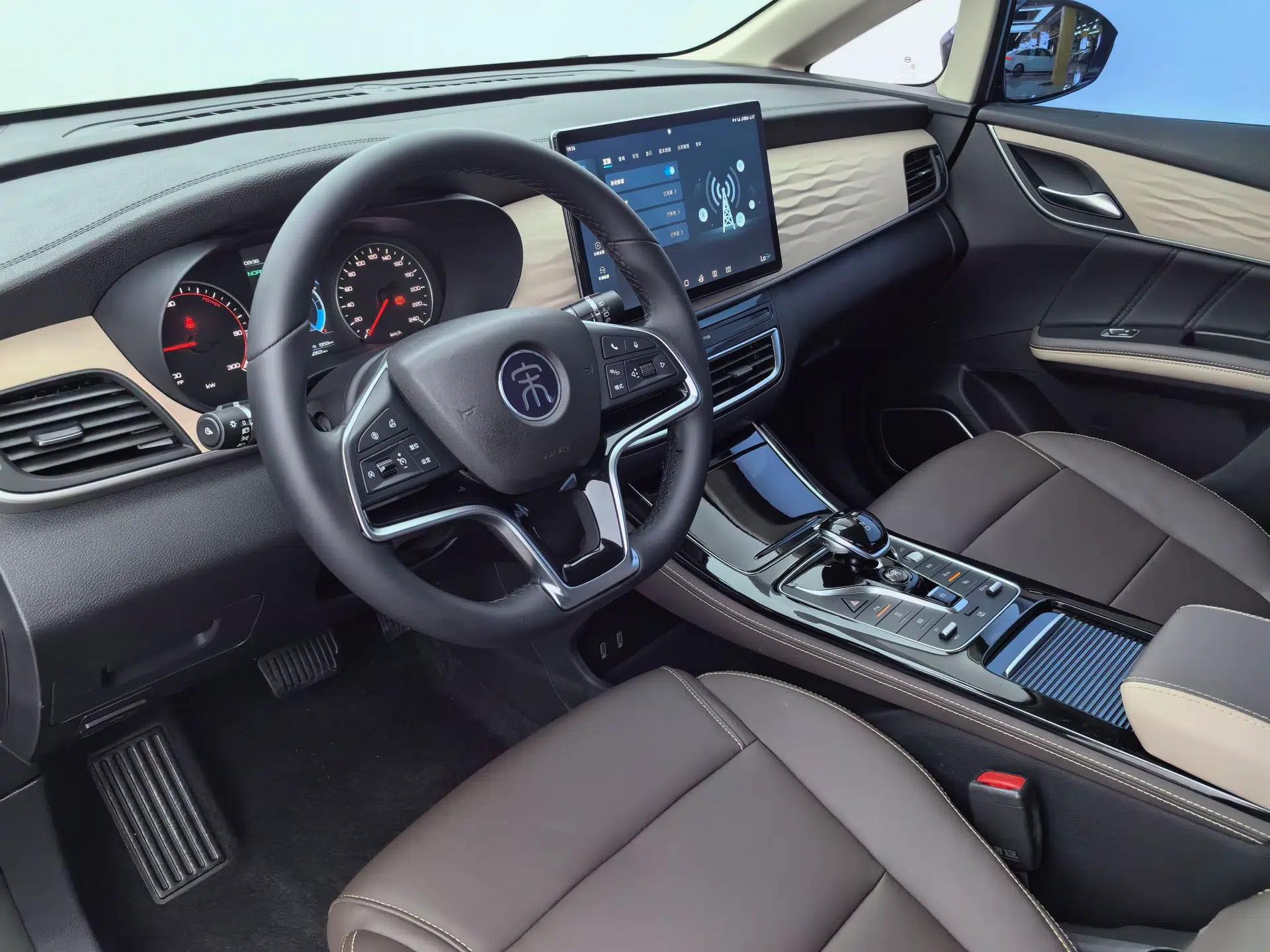 BYD Song MAX New Energy 2022 DM-i 105KM Prestige Model — миниатюра 34
