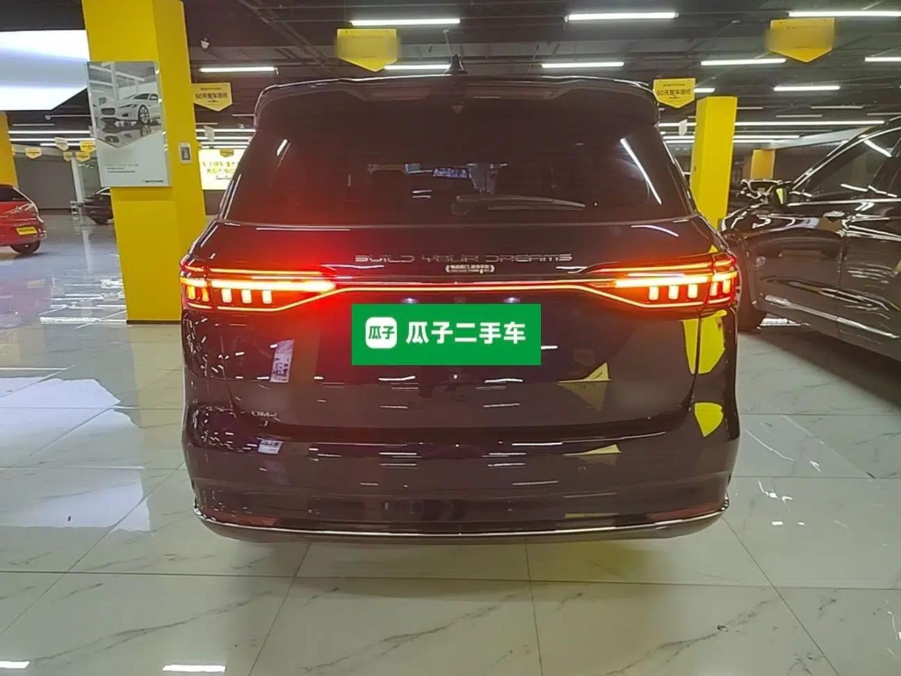 BYD Song MAX New Energy 2022 DM-i 105KM Prestige Model — миниатюра 5