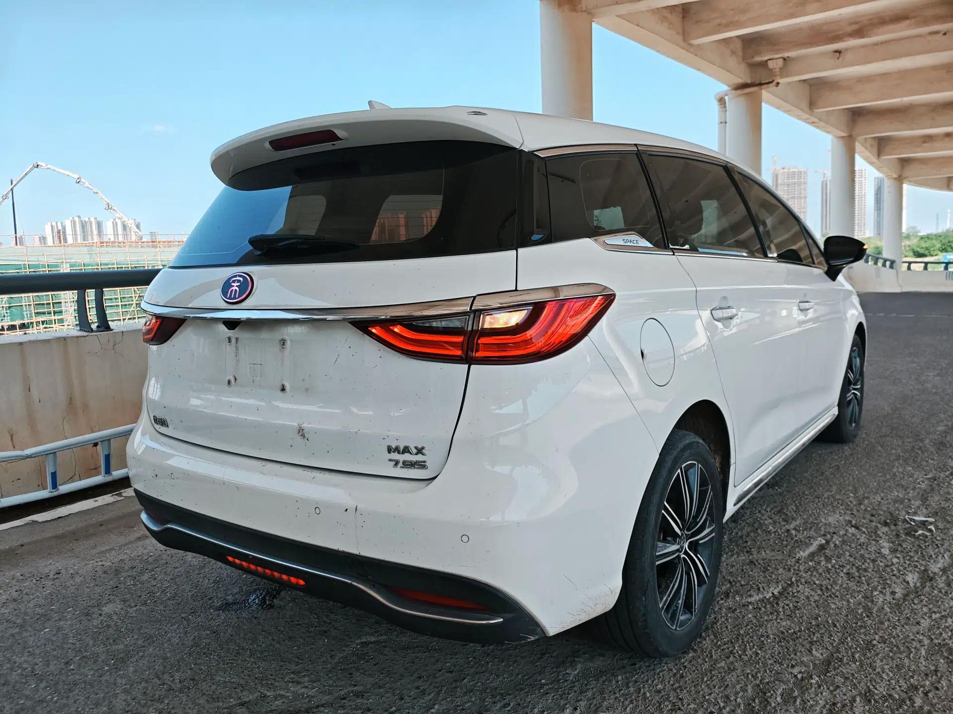 BYD Song MAX New Energy 2019 DM 1.5T Smart Connect Advanced 7-Seater China VI Standard — миниатюра 6