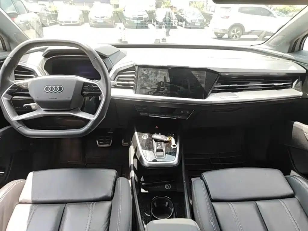 Audi Q4 e-tron 2022 40 e-tron Adventure Edition — миниатюра 14