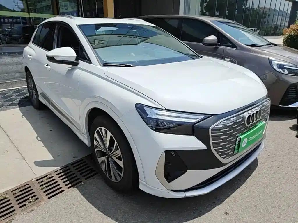 Audi Q4 e-tron 2022 40 e-tron Adventure Edition — миниатюра 4