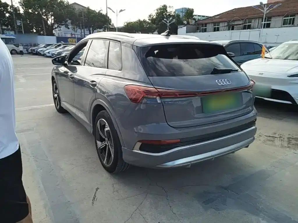 Audi Q4 e-tron 2023 Model 40 e-tron Trailblazer — миниатюра 5