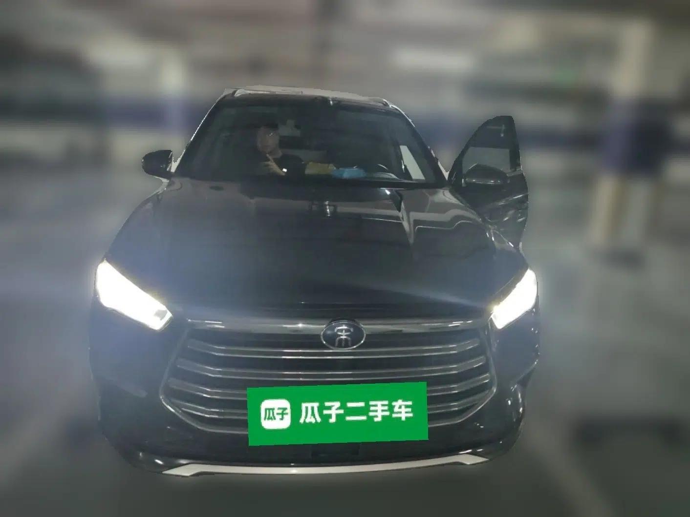 BYD Song Pro New Energy 2019 DM 1.5T Four-Wheel Drive Performance Edition Flagship Model — миниатюра 4