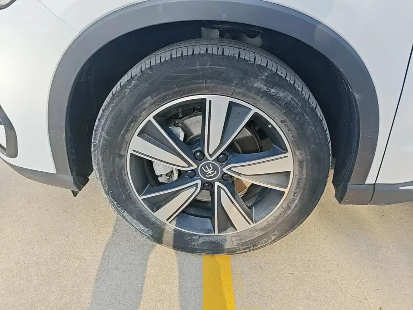BYD Song Pro New Energy 2022 DM-i 51km Prestige Model — миниатюра 10