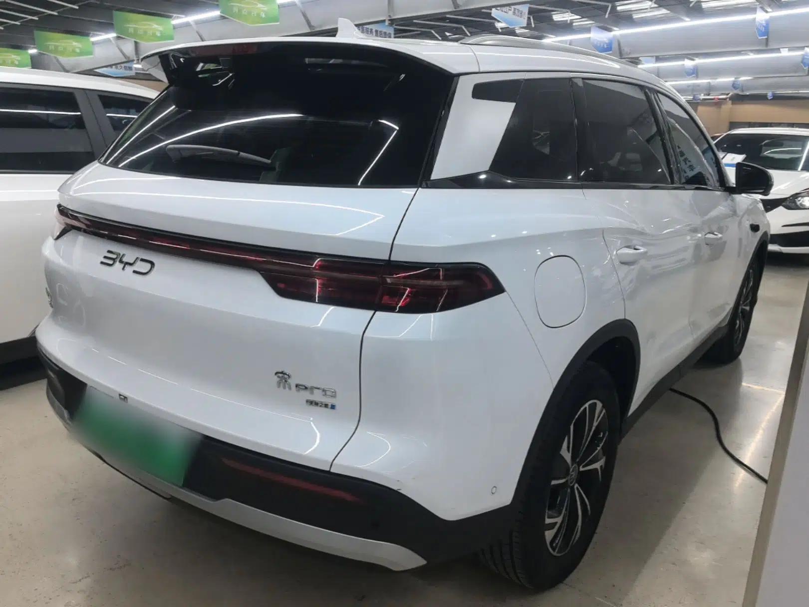 BYD Song Pro New Energy 2025 2nd Generation Intelligent Driving Version DM-i 75KM Overachiever Trim — миниатюра 6