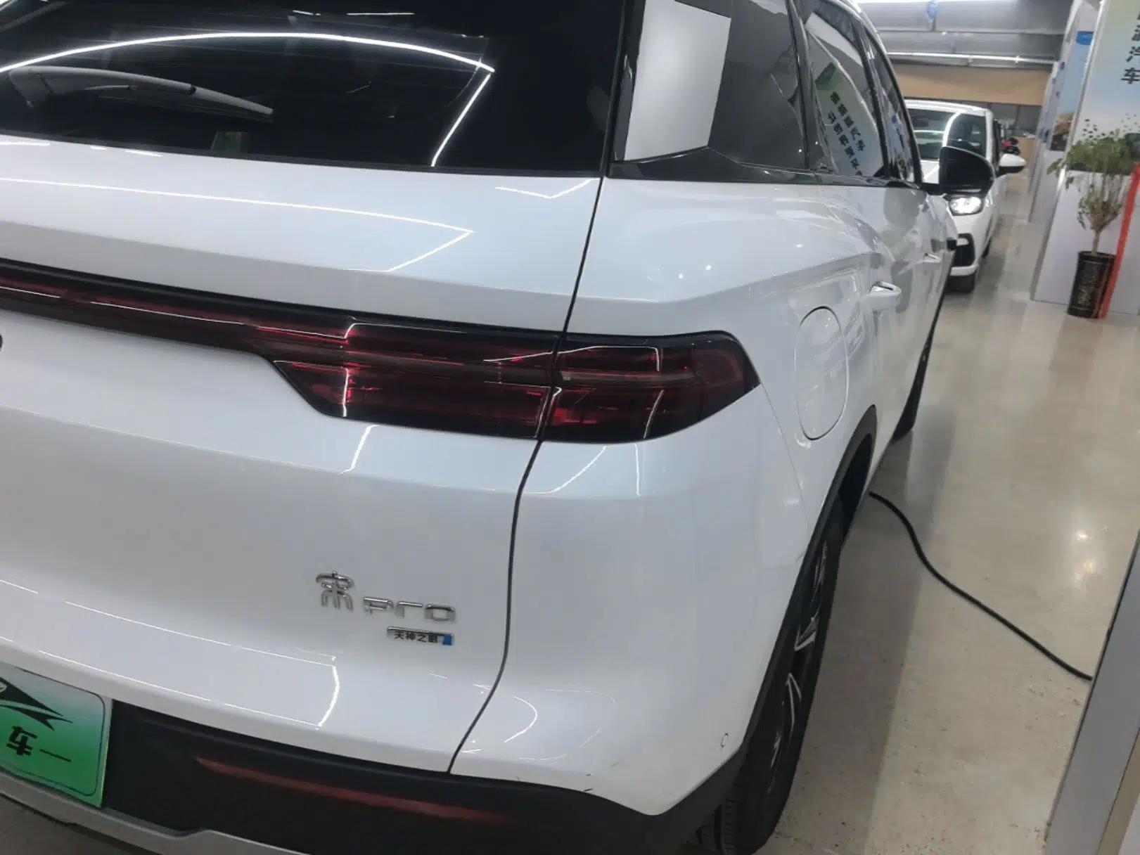 BYD Song Pro New Energy 2025 2nd Generation Intelligent Driving Version DM-i 75KM Overachiever Trim — миниатюра 9