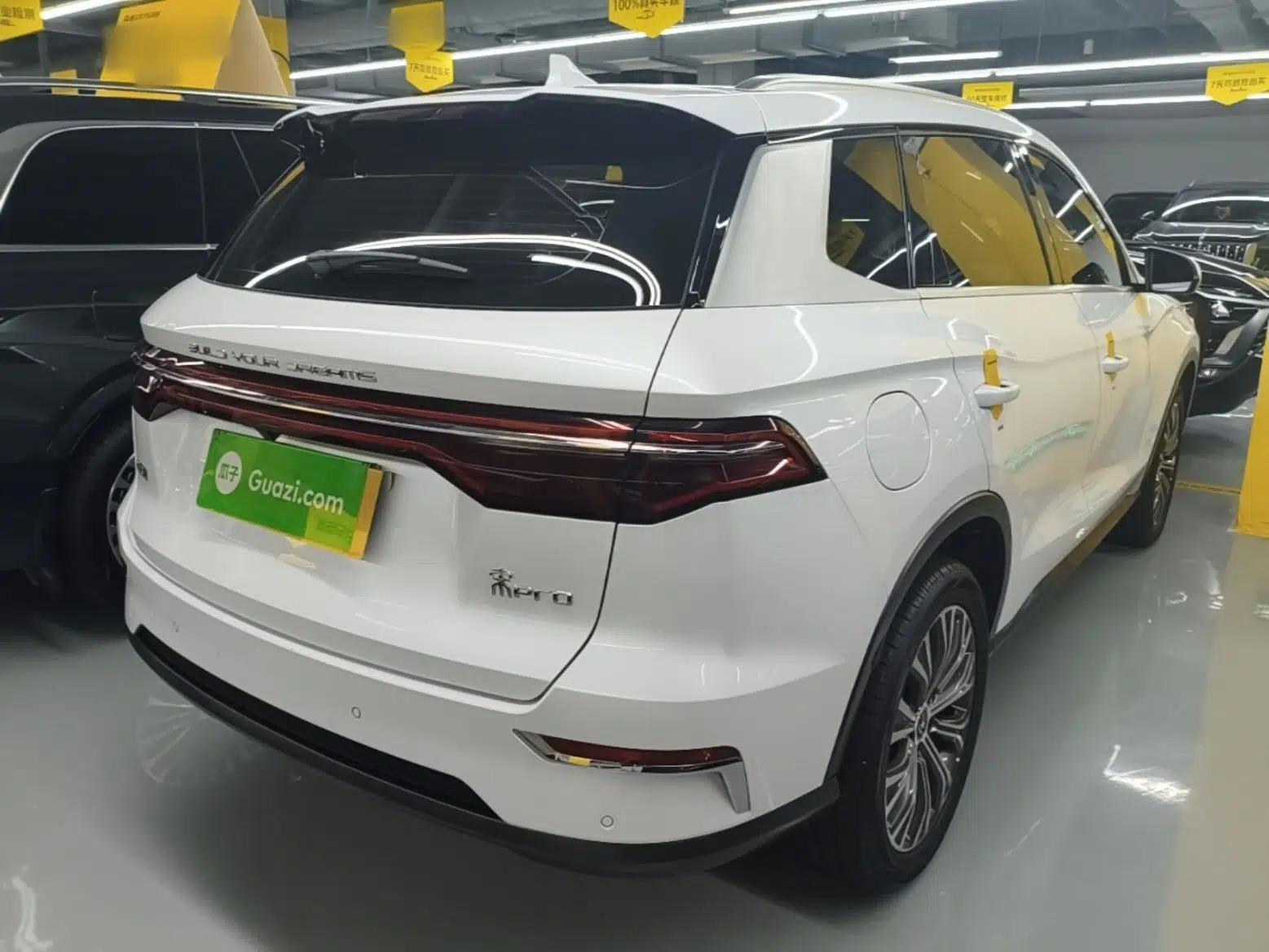BYD Song Pro New Energy 2019 DM 1.5T Four-Wheel Drive Performance Edition Deluxe Model — миниатюра 6