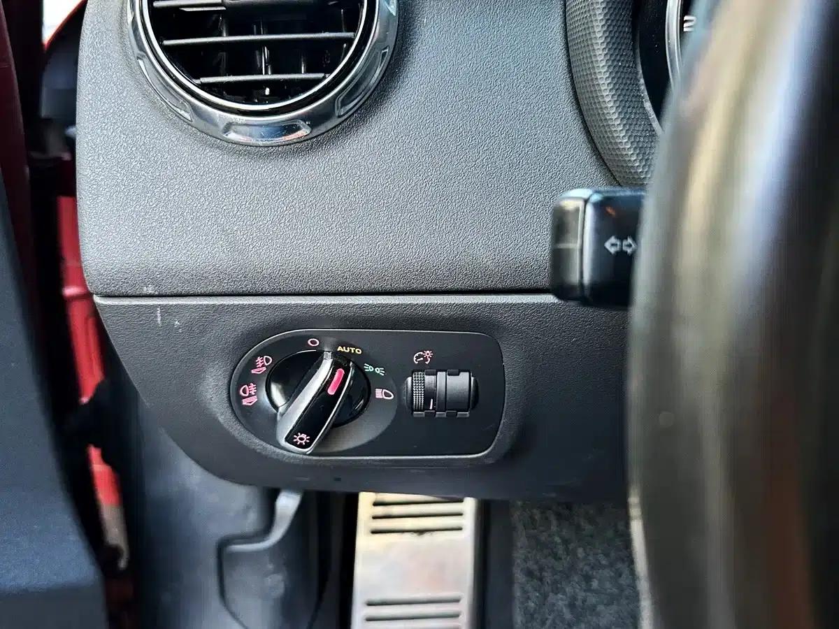2011 Audi TT Coupe 2.0TFSI — миниатюра 11