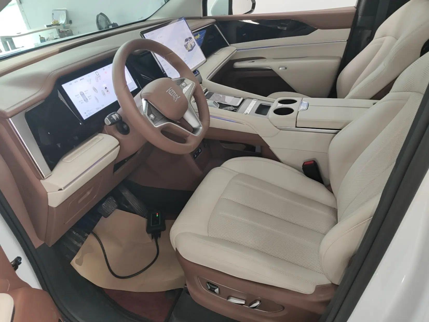 BYD Xia 2025 DM-i 1.5T 180km Beyond Edition — миниатюра 17