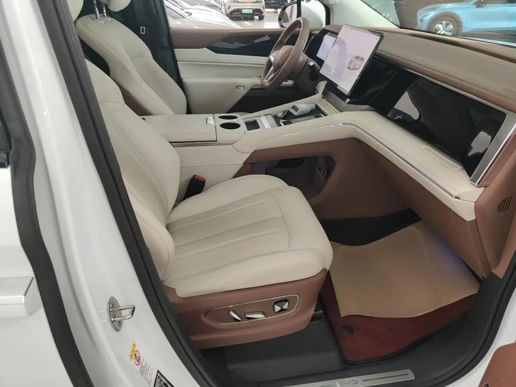BYD Xia 2025 DM-i 1.5T 180km Beyond Edition — миниатюра 19