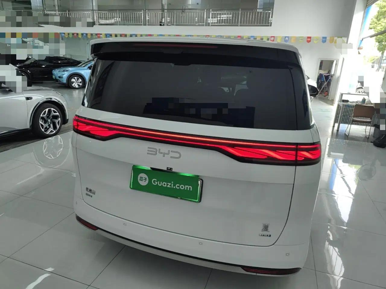 BYD Xia 2025 DM-i 1.5T 180km Beyond Edition — миниатюра 5