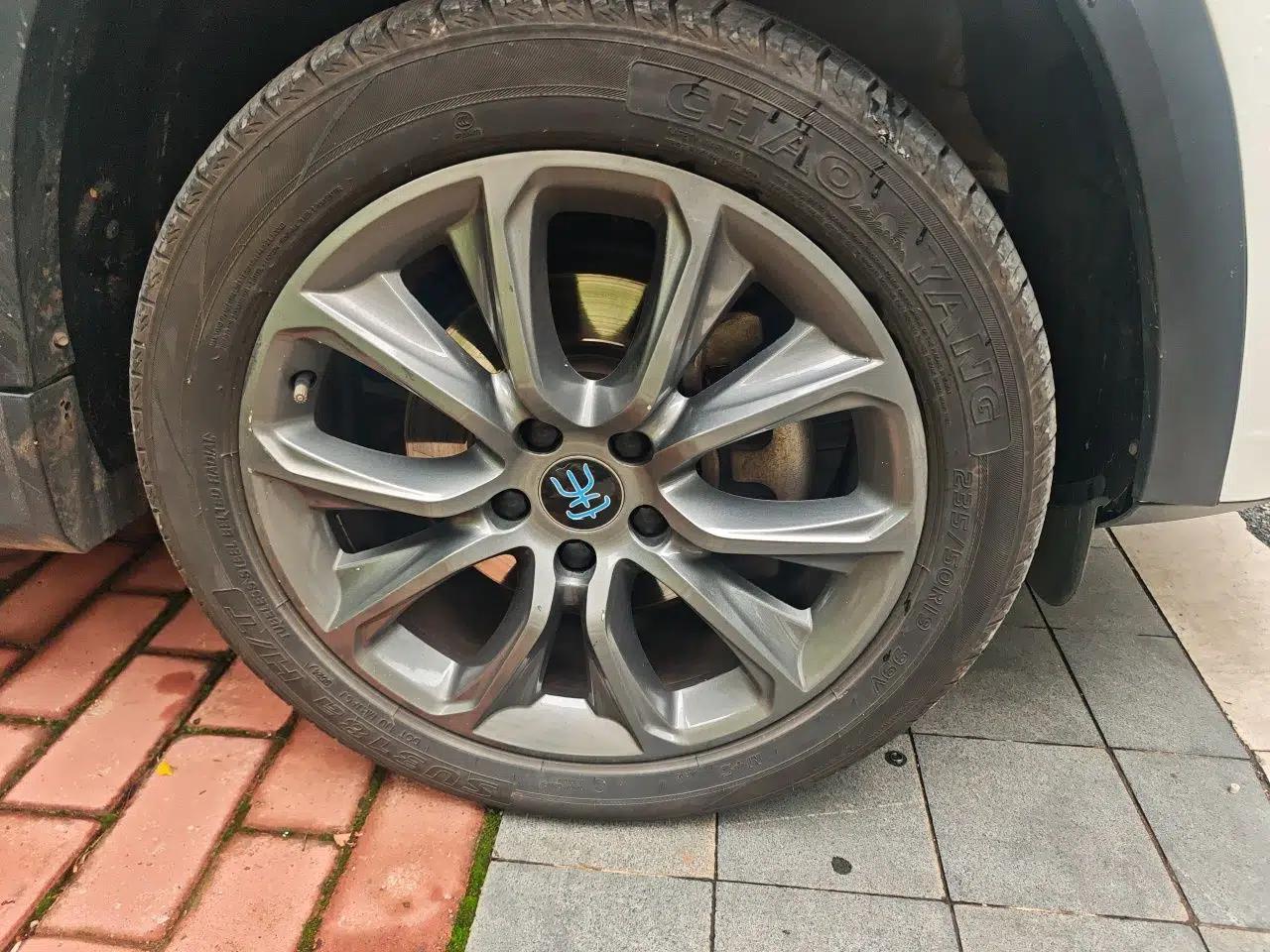 BYD Song New Energy 2019 Song DM 1.5TID Smart Connect Premium Model — миниатюра 8