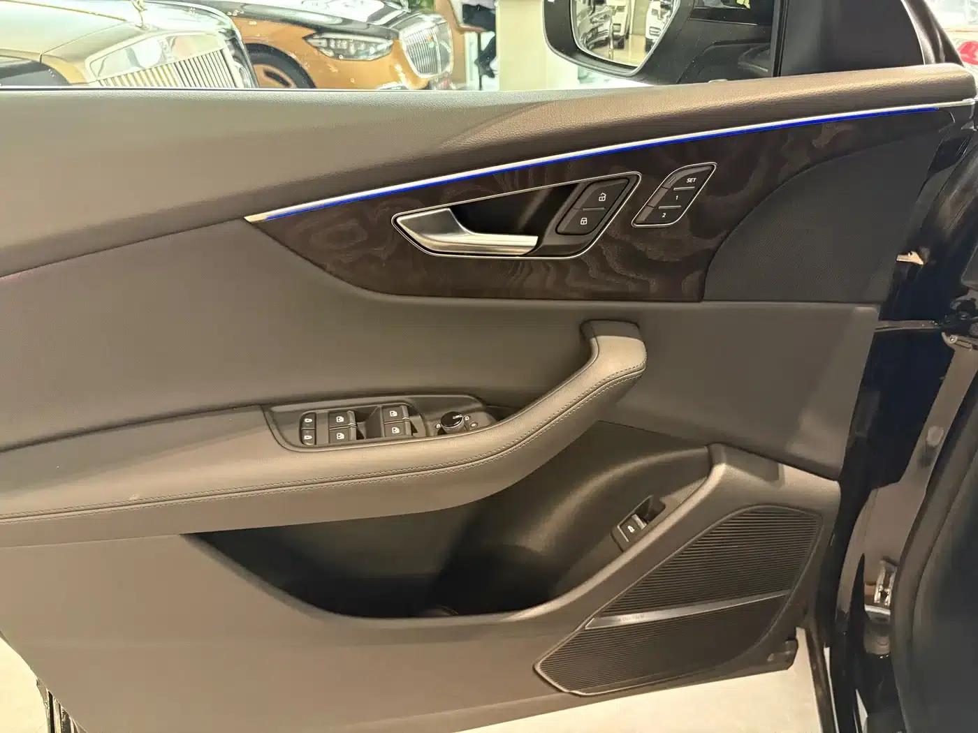 Audi Q8 2023 55 TFSI Luxury Dynamic — миниатюра 6