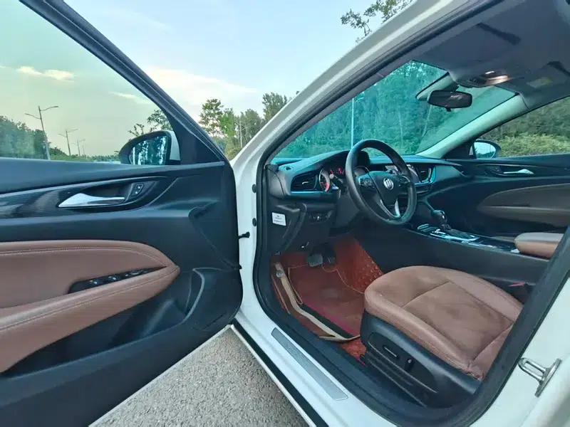 Buick Regal 2017 20T Elite — миниатюра 14