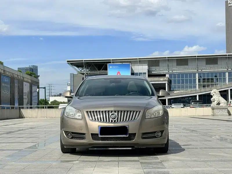 Buick Regal 2012 2.0L Luxury Edition — миниатюра 2