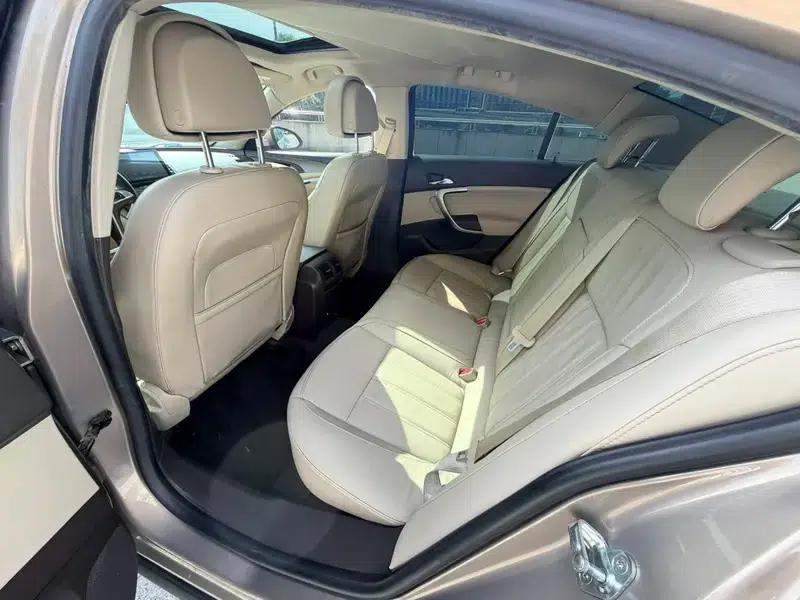 Buick Regal 2012 2.0L Luxury Edition — миниатюра 11